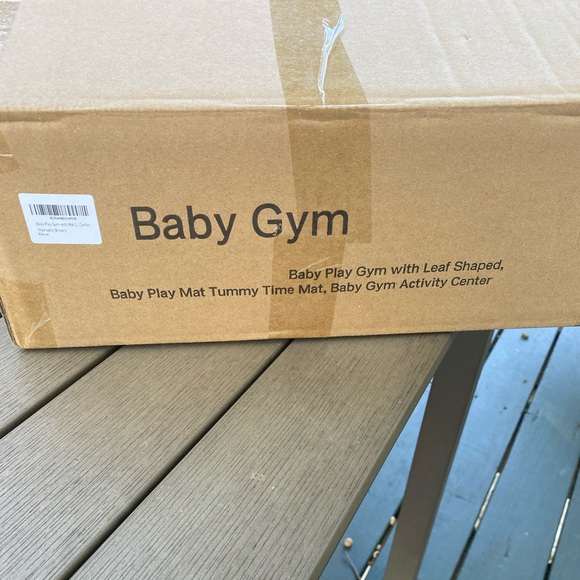 Avrsol Baby Activity Play Gym with Washable Leaf Shaped Mat and 6 Hanging Toys - Picture 7 of 8